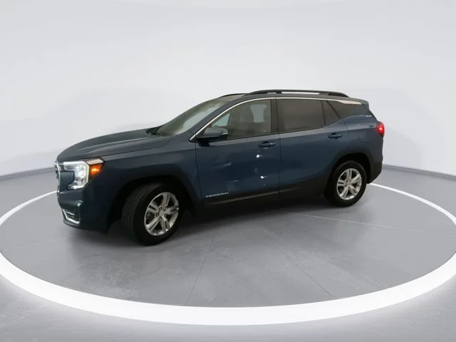 Used 2024 Blue GMC SLE image 2