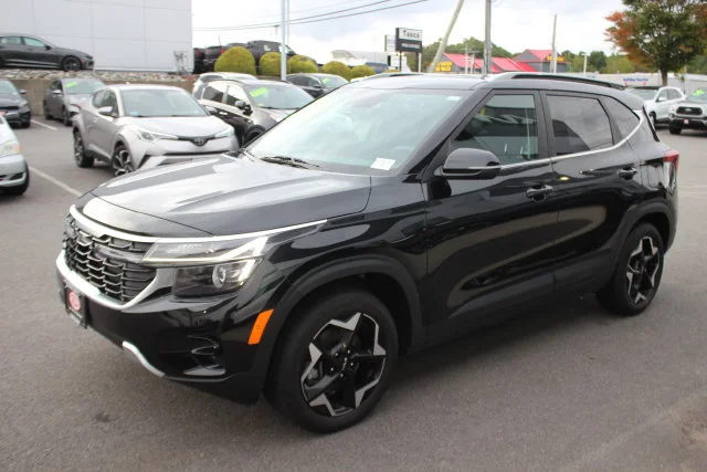 Used 2024 Black Kia EX image 2