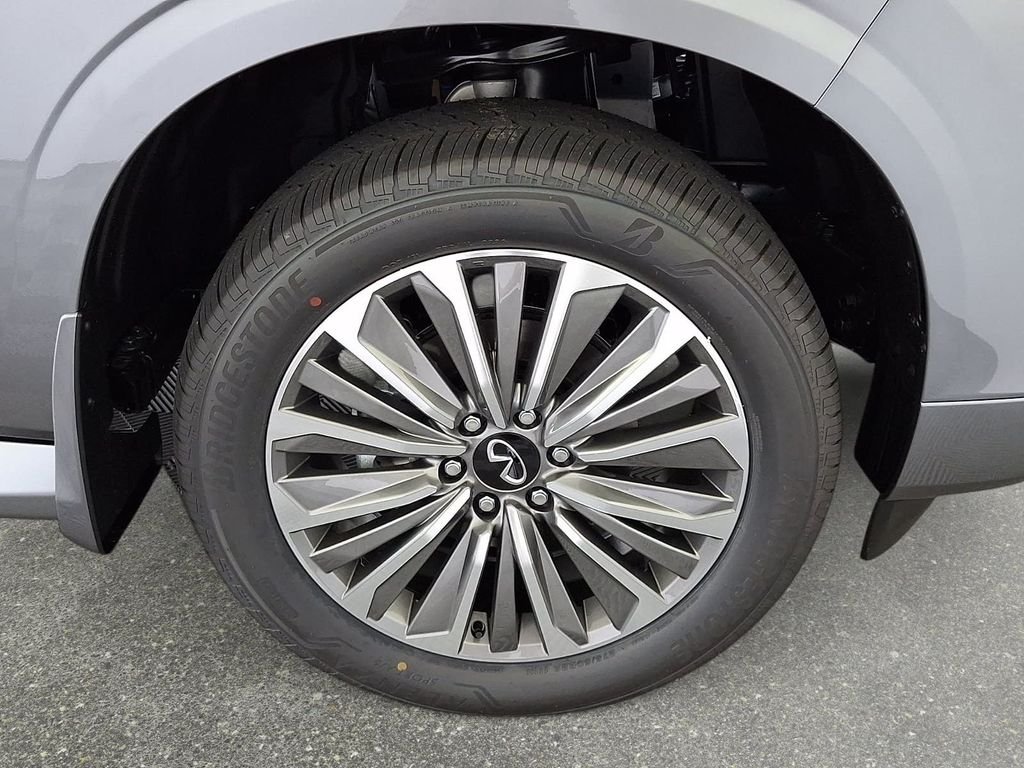 New 2027 DYNAMIC METAL INFINITI Luxe 4WD image 7