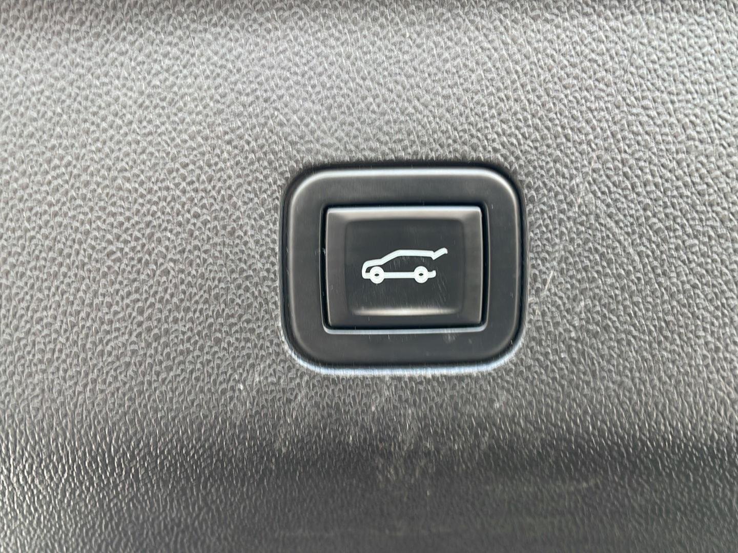 Used 2021 Satin Steel Metallic Chevrolet Z71 image 33