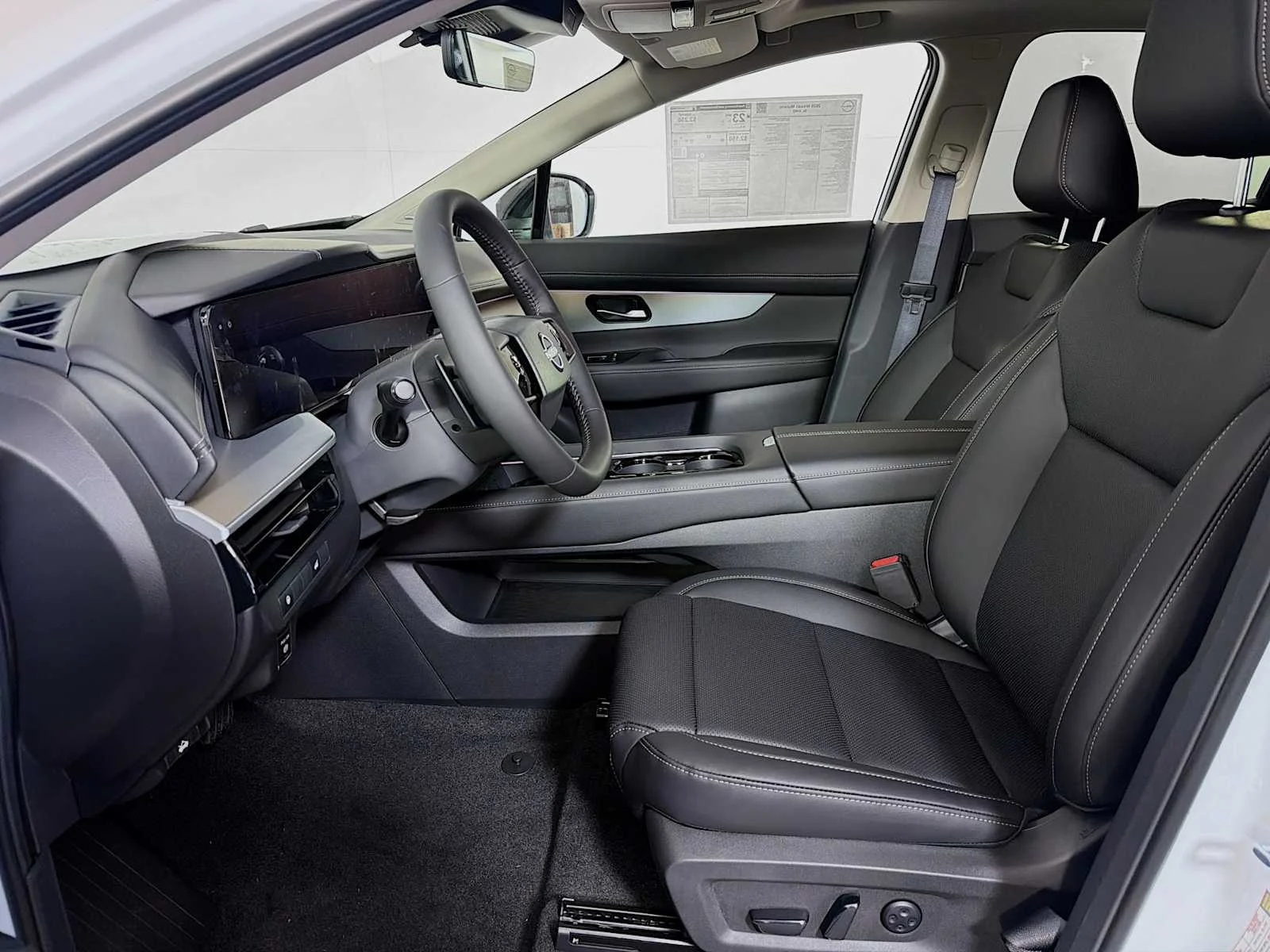 New 2026 Everest White Pearl TriCoat Nissan SL image 4