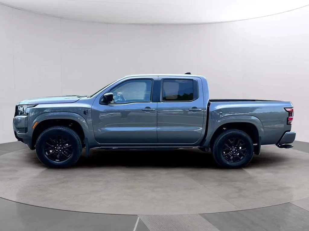 New 2026 Gun Metallic Nissan Crew Cab SV image 6