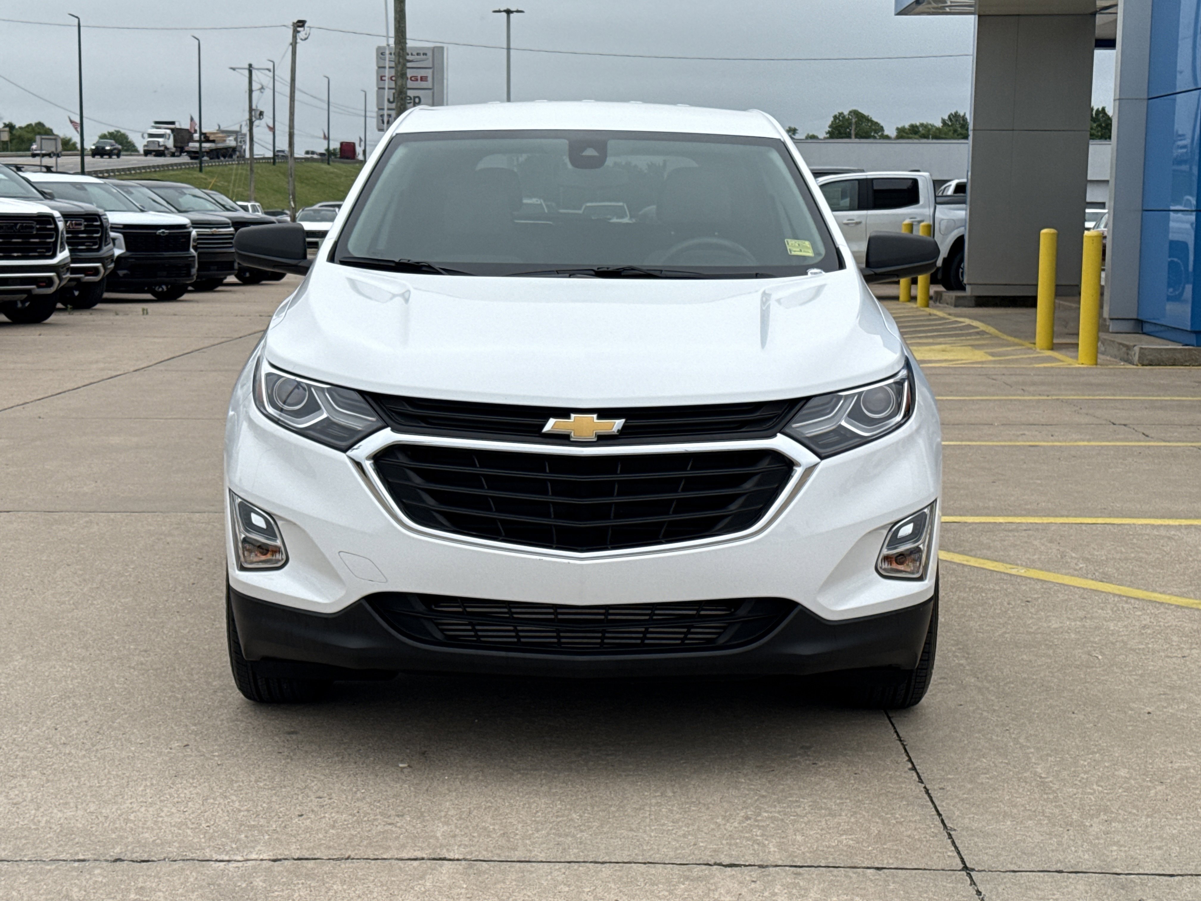 Used 2021 SUMMIT WHITE Chevrolet LS image 13