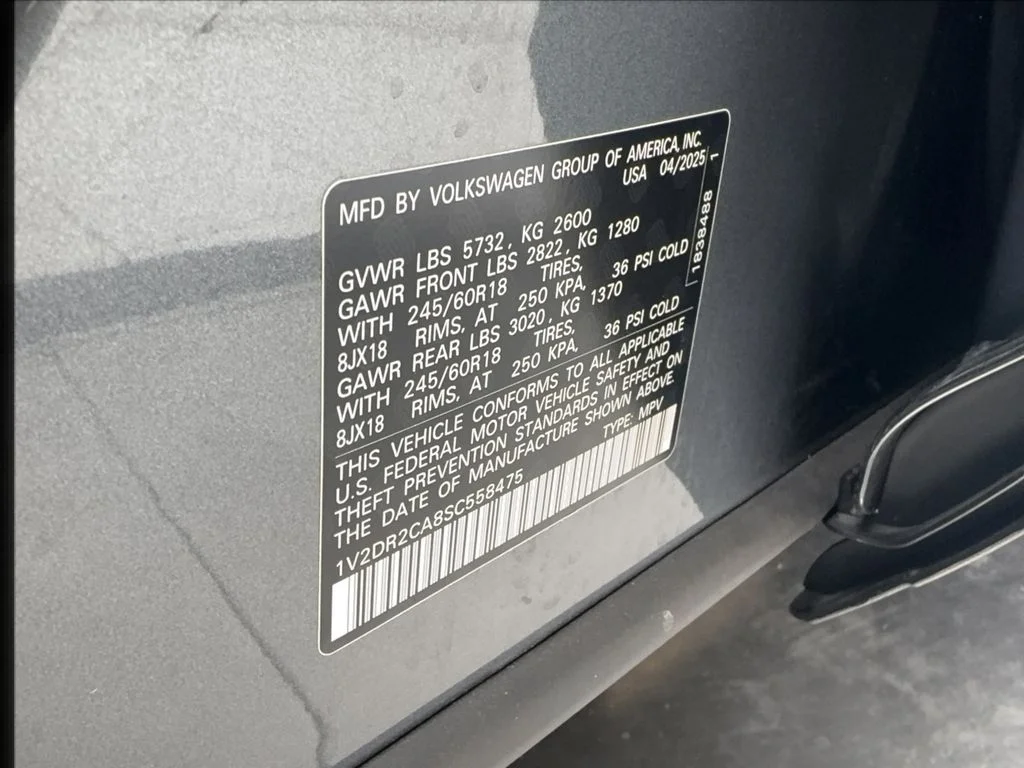 Used 2025 Gray Volkswagen 2.0T SE image 46