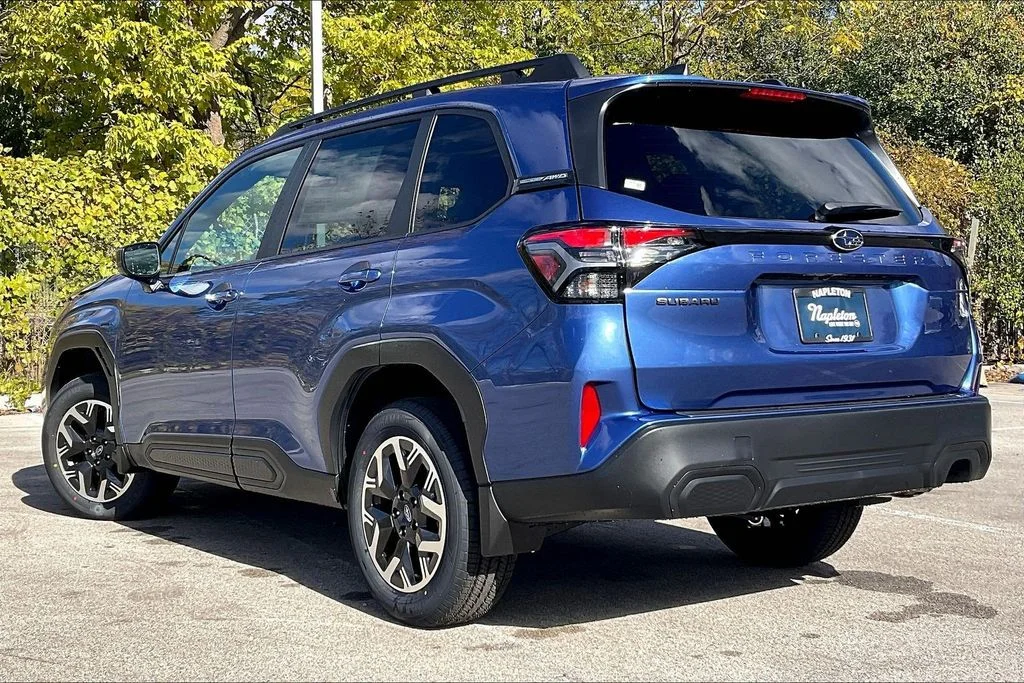 New 2026 DAYBREAK BLUE PEARL Subaru Premium image 3