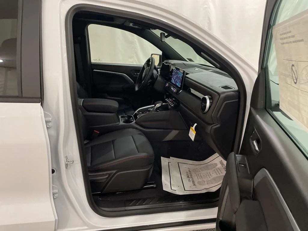 2026 Chevrolet Colorado Z71 - Photo 24