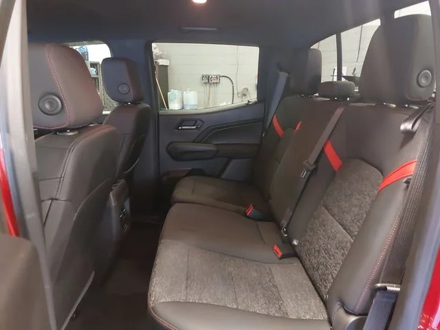 Used 2023 Red Chevrolet Z71 image 13
