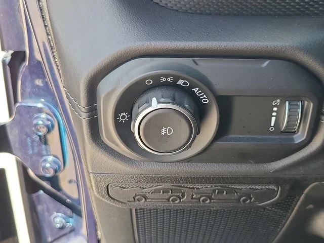 Used 2025 Blue Jeep Rubicon image 19
