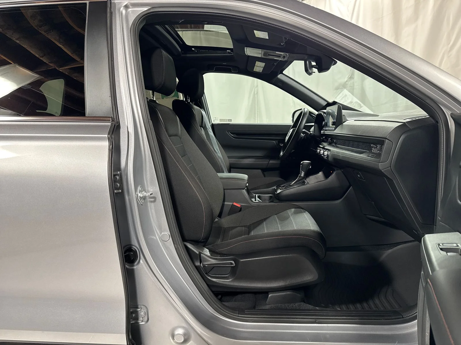 Used 2023  Honda Sport image 15