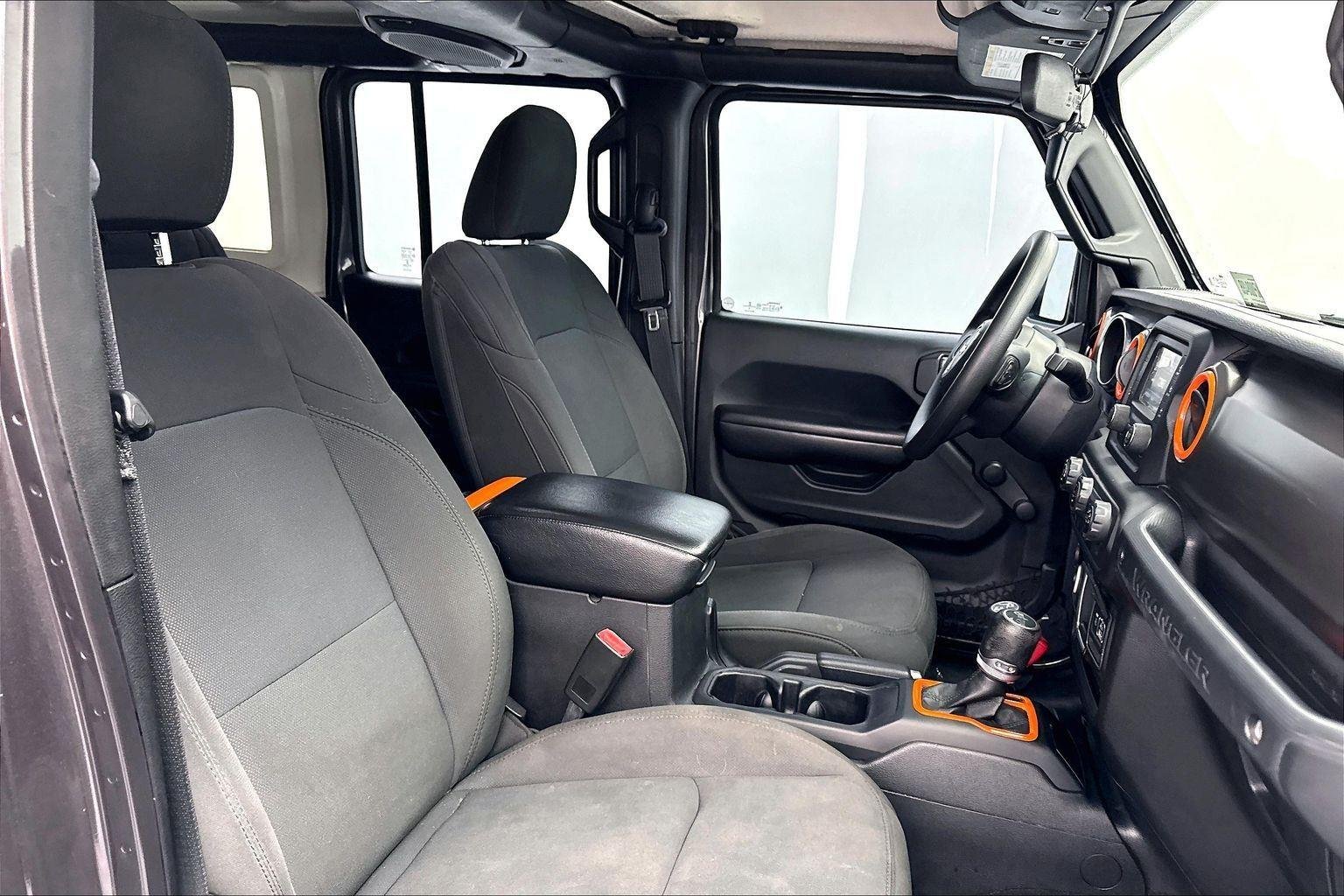 Used 2018 Granite Crystal Metallic Clearcoat Jeep Sport image 23