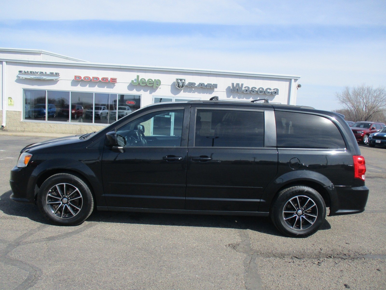 Used 2017 Dodge Grand Caravan GT with VIN 2C4RDGEG4HR699757 for sale in Waseca, Minnesota