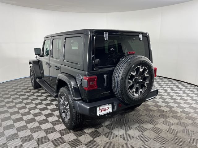 New 2026 Black Clear-Coat Exterior Paint Jeep Sahara image 3