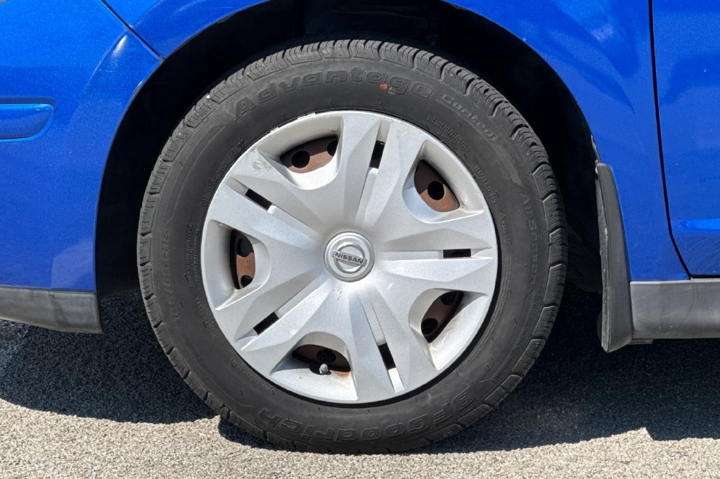 Used 2010 Blue Metallic Nissan 1.8 S image 30
