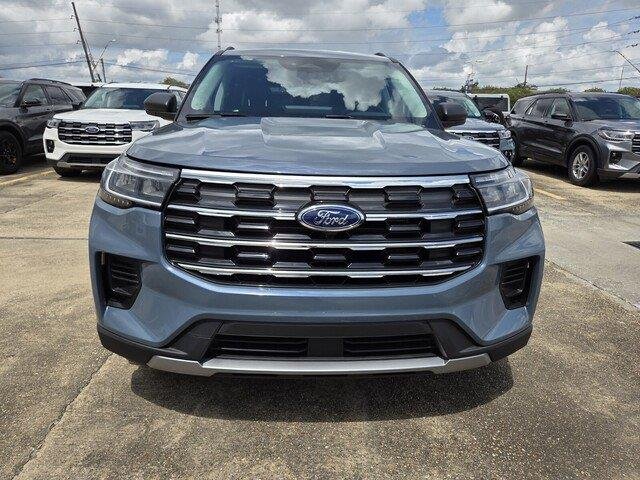 New 2026 Vapor Blue Metallic Ford Active image 8