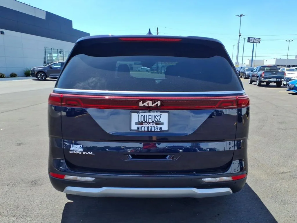 Used 2023 Blue Kia LX Seat Package image 33