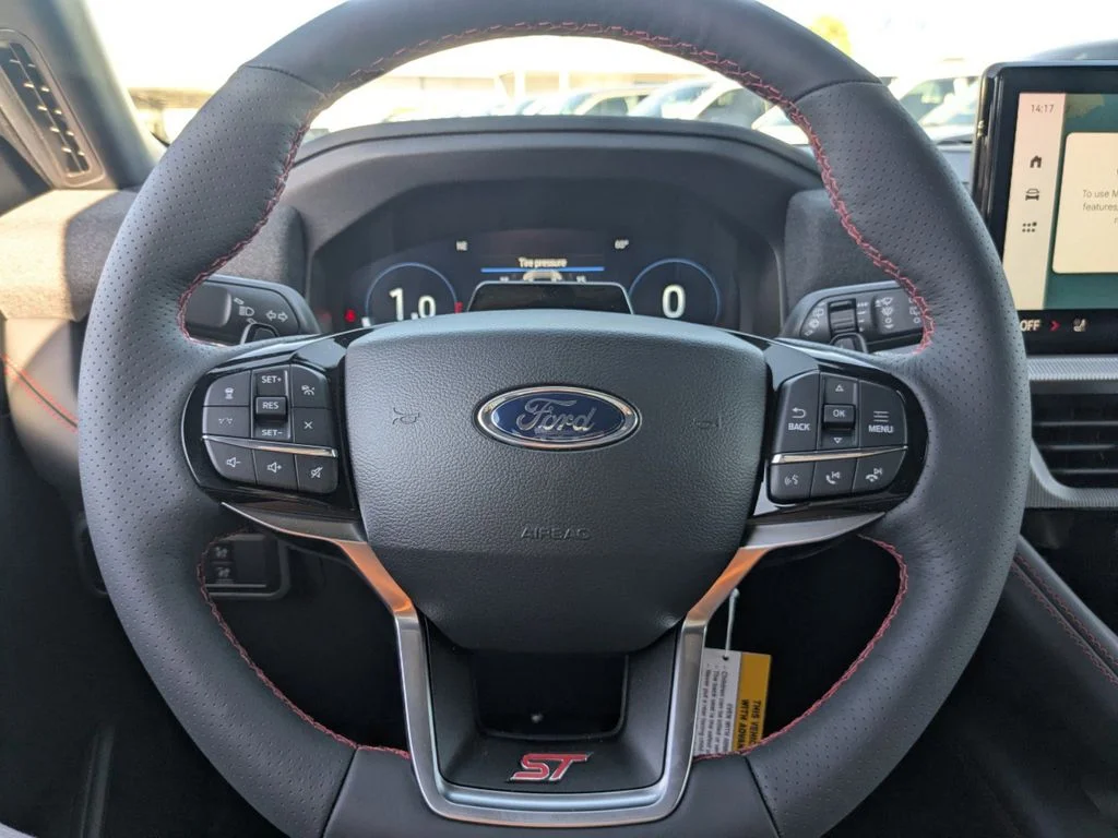 New 2026 Star White Metallic Tri-Coat Ford ST image 31
