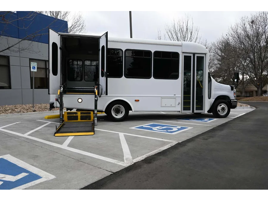 2016 Ford E-Series Cutaway Base - Photo 20