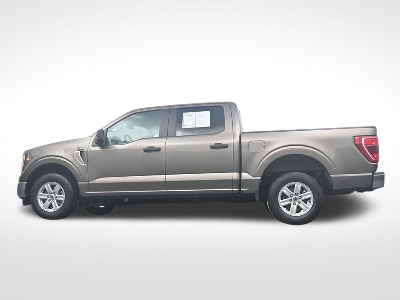 Used 2023 Gray Ford XLT image 36