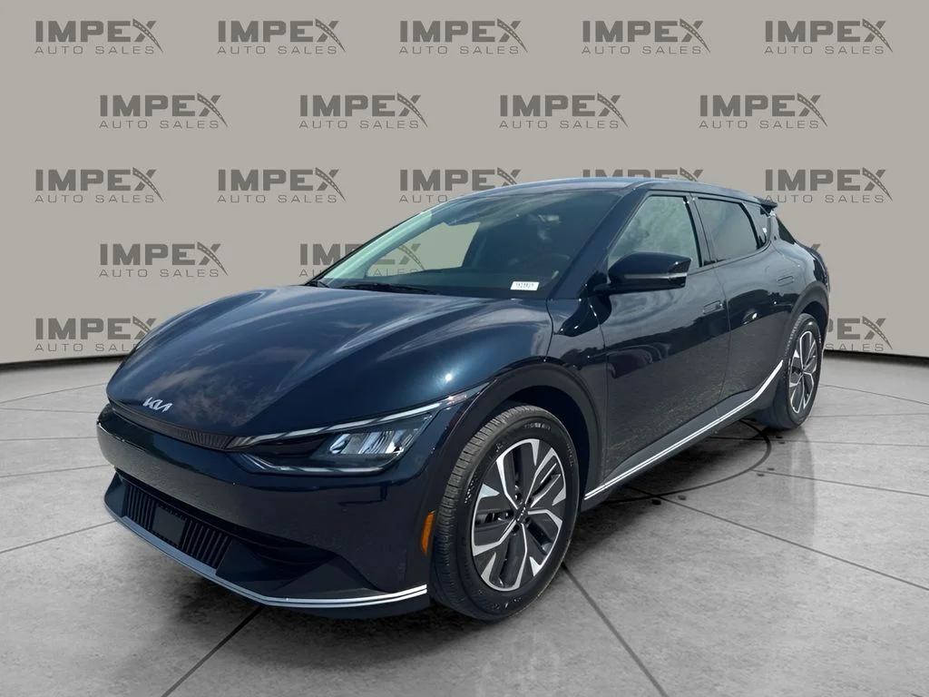 Used 2024 Blue Kia Light image 1