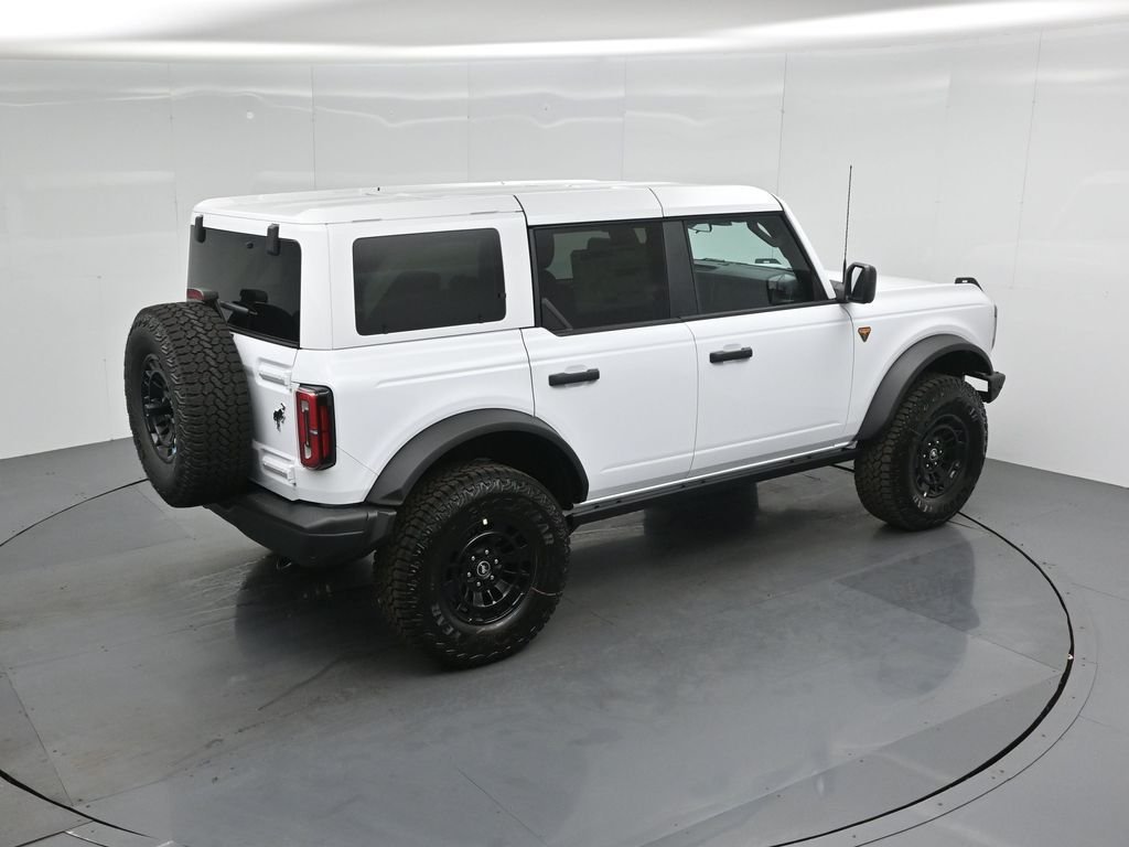 New 2026 Oxford White Ford Badlands image 38