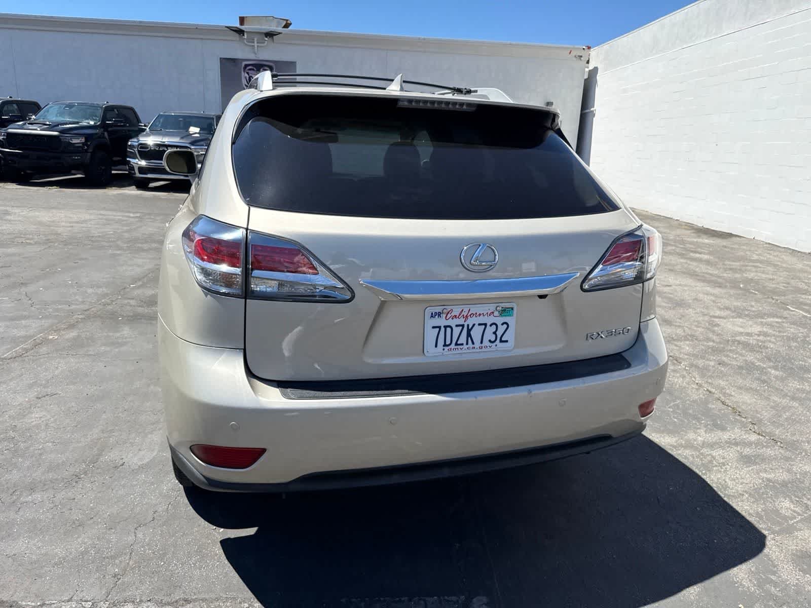 Used 2014 Satin Cashmere Metallic Lexus  image 16