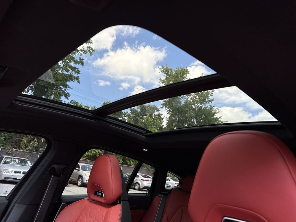 Used 2024 Blue Metallic BMW Base image 11