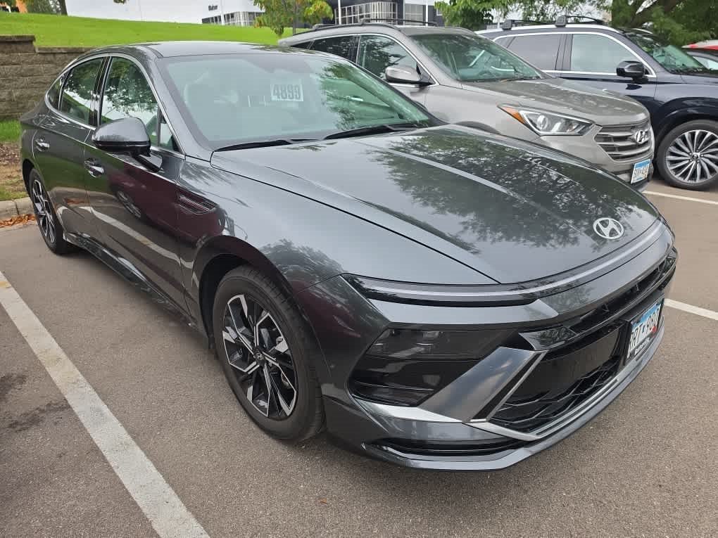 Certified Used 2025 Portofino Gray Hyundai SEL image 3