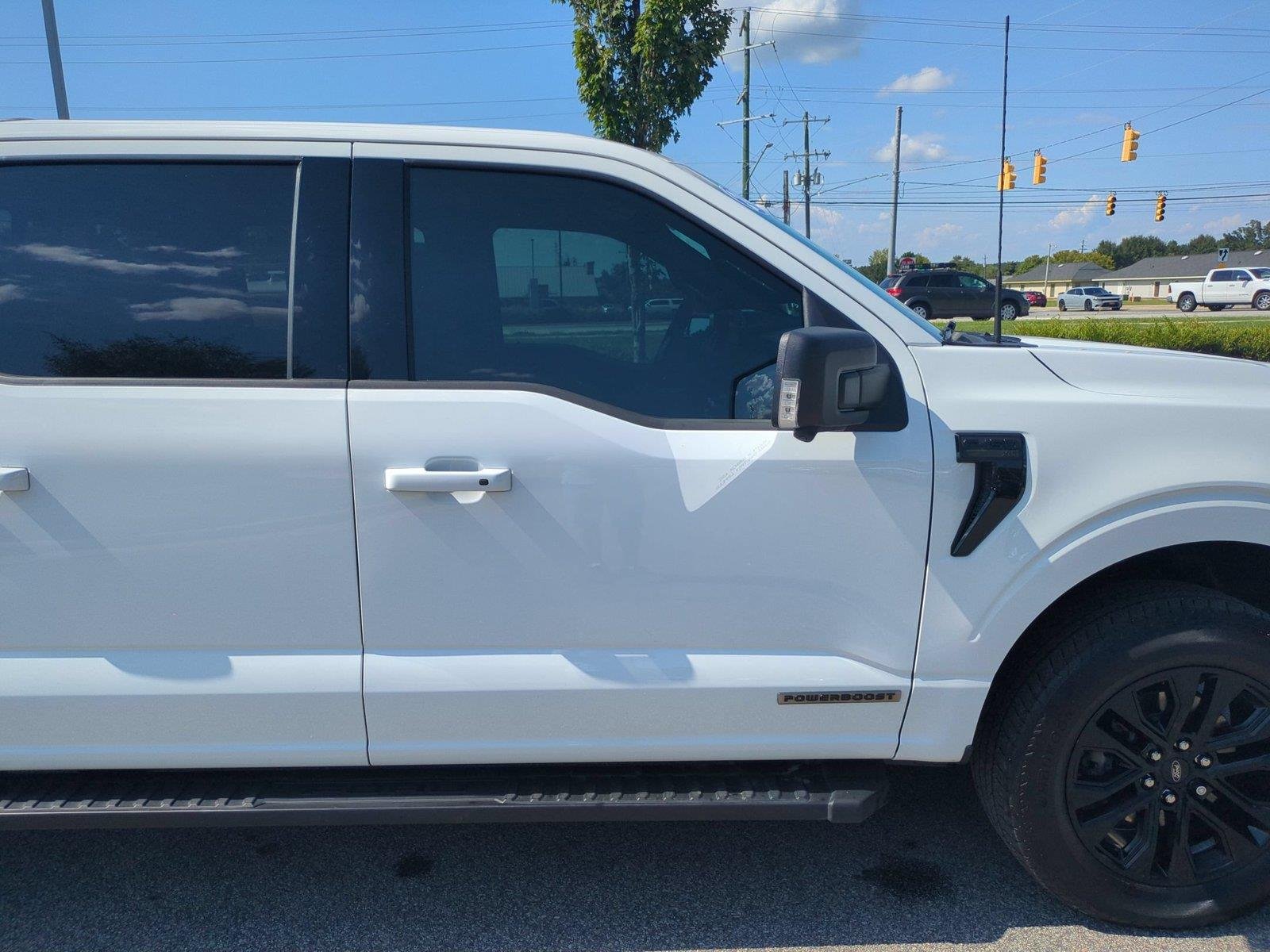 Used 2024 Oxford White Ford XLT image 36