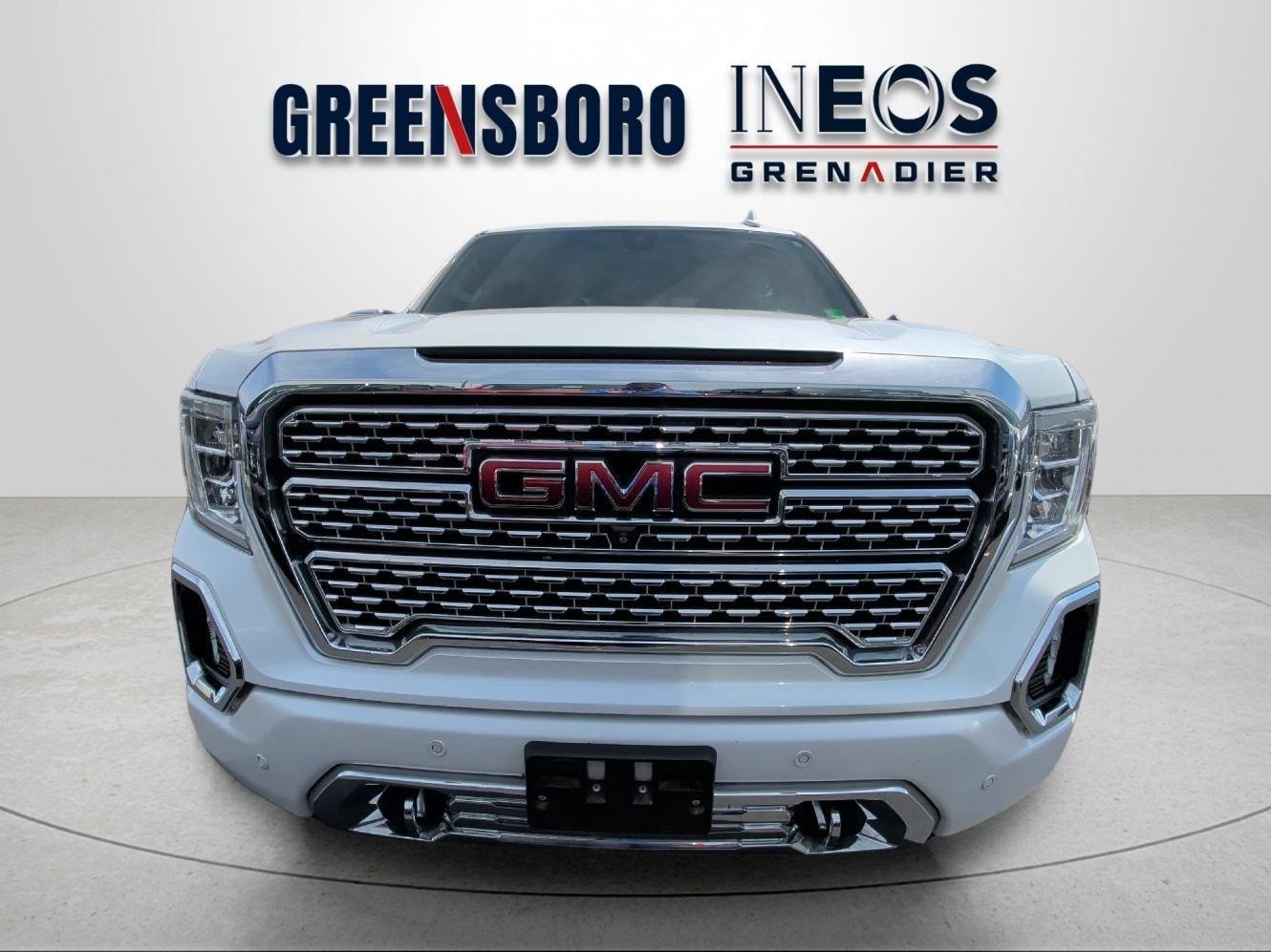 Used 2020 White Frost Tricoat GMC Denali image 8