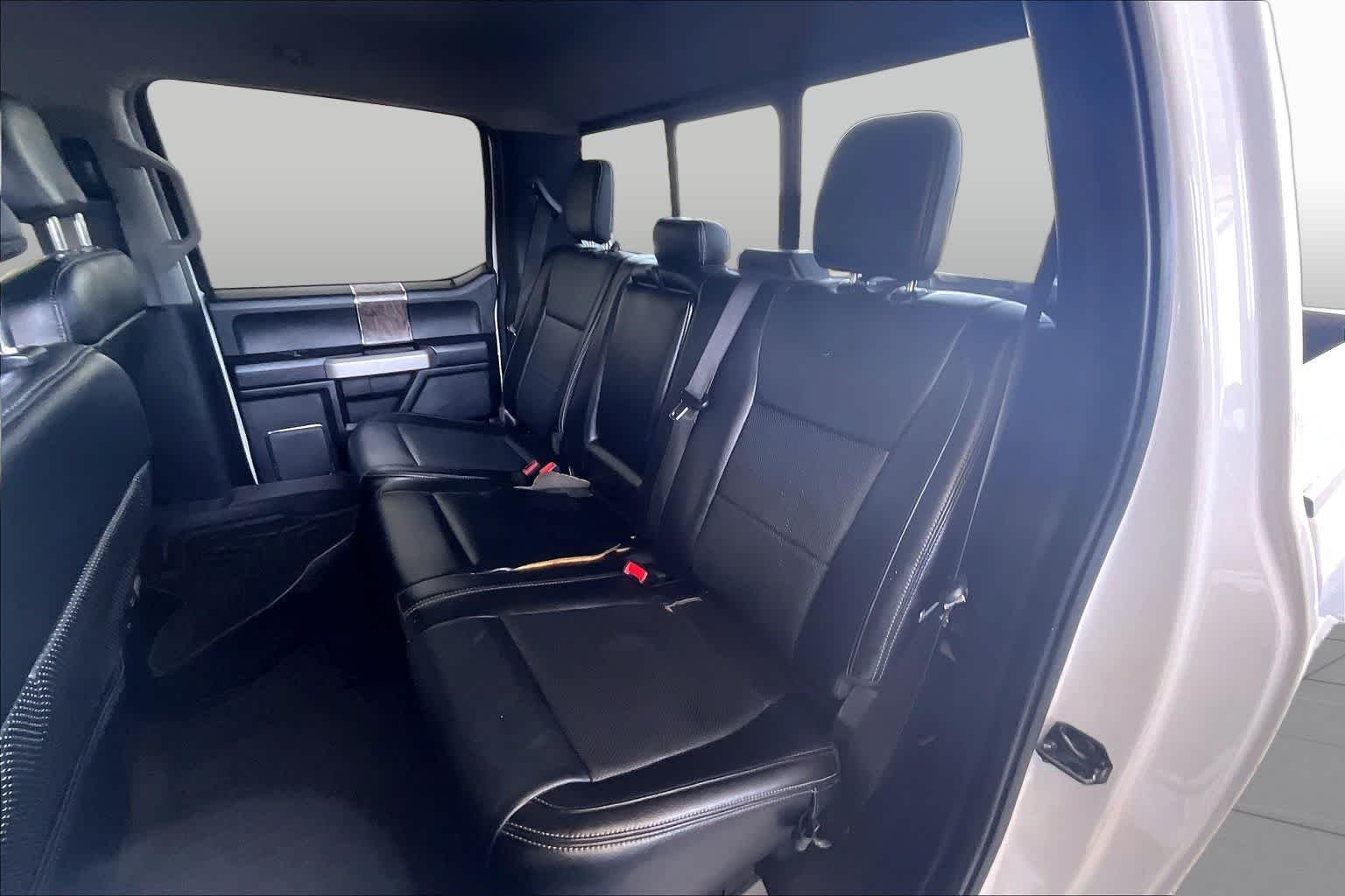Used 2019 Oxford White Ford LARIAT image 20