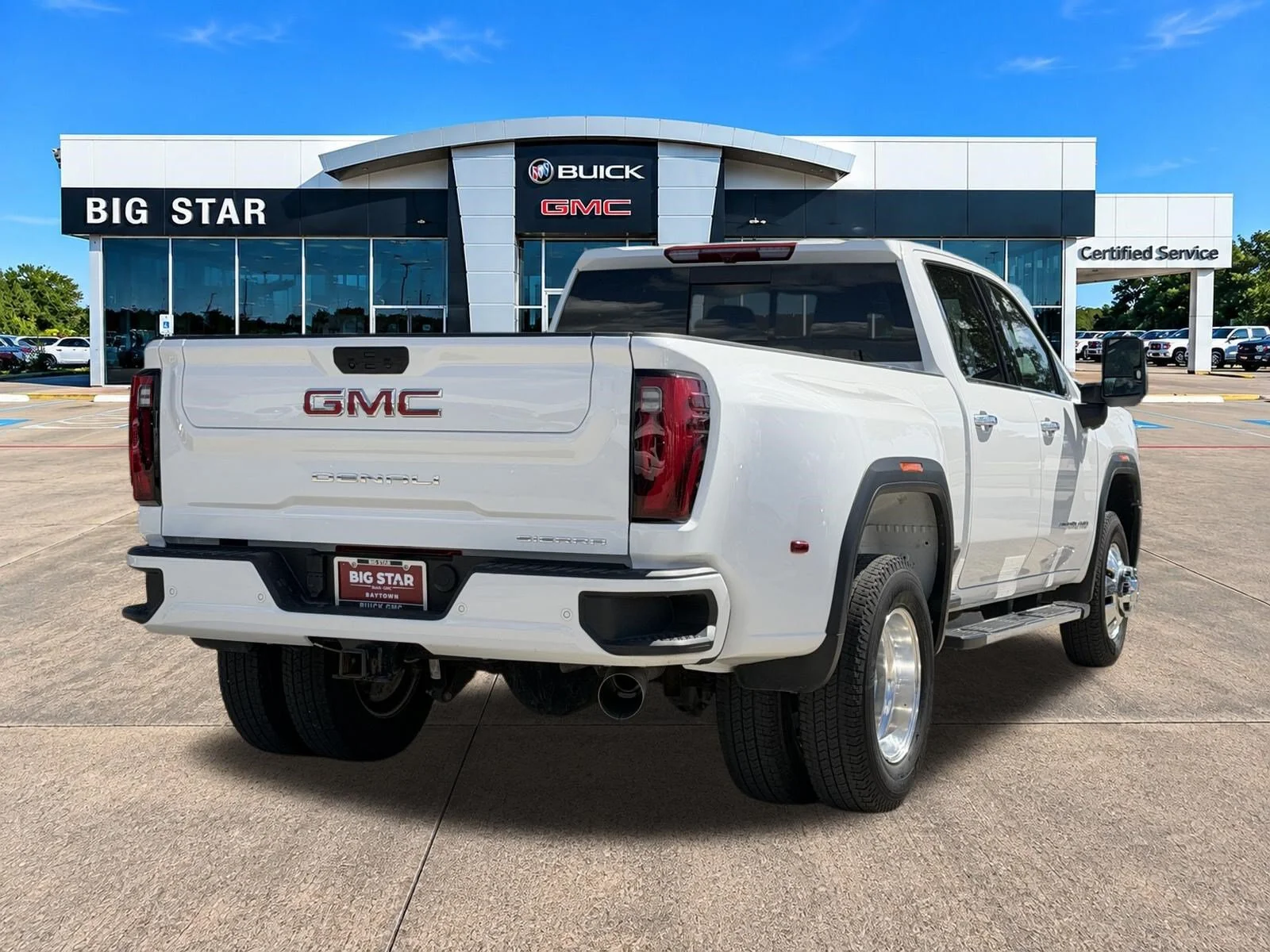 2025 GMC Sierra 3500HD Denali - Photo 4