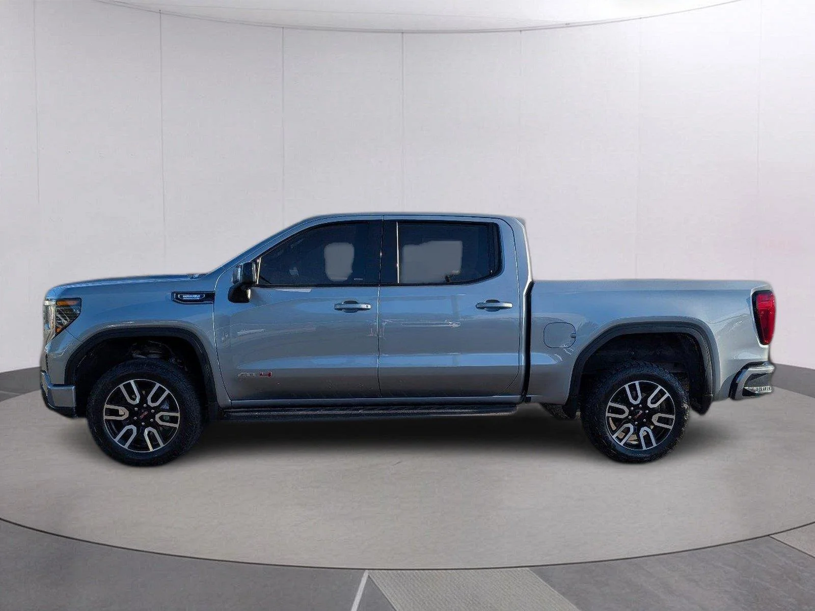 Used 2025 Sterling Metallic GMC AT4 image 2
