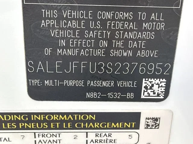 Used 2025 White Land Rover 130 P300 S image 34