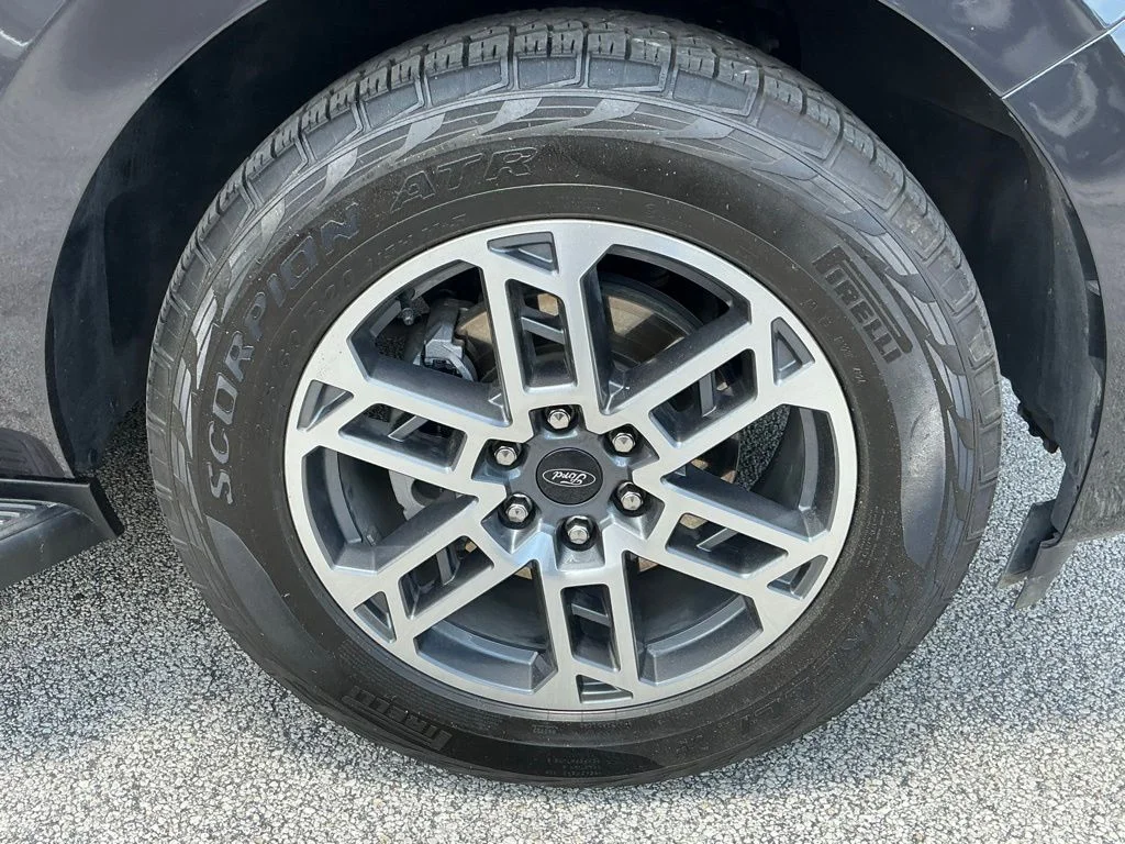 Used 2025 Gray Ford Active image 11