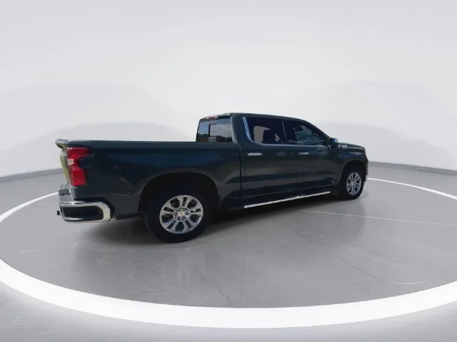Used 2026 Gray Chevrolet LTZ image 11