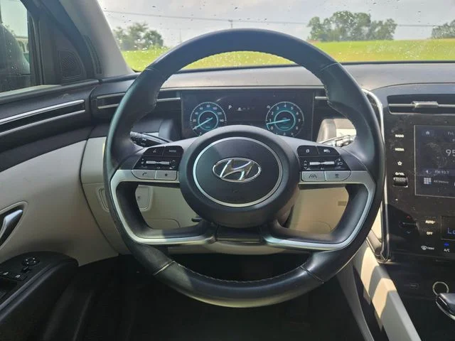 Used 2023 Gray Hyundai SEL image 14