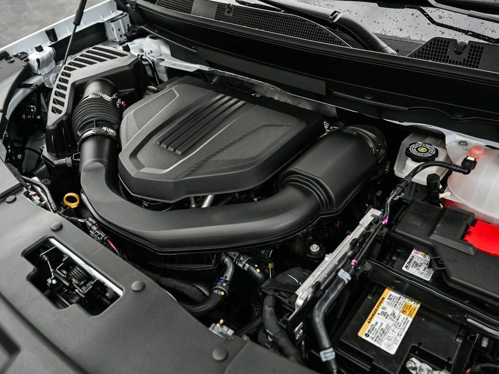 New 2026 Polar White Tricoat Chevrolet Z71 image 6