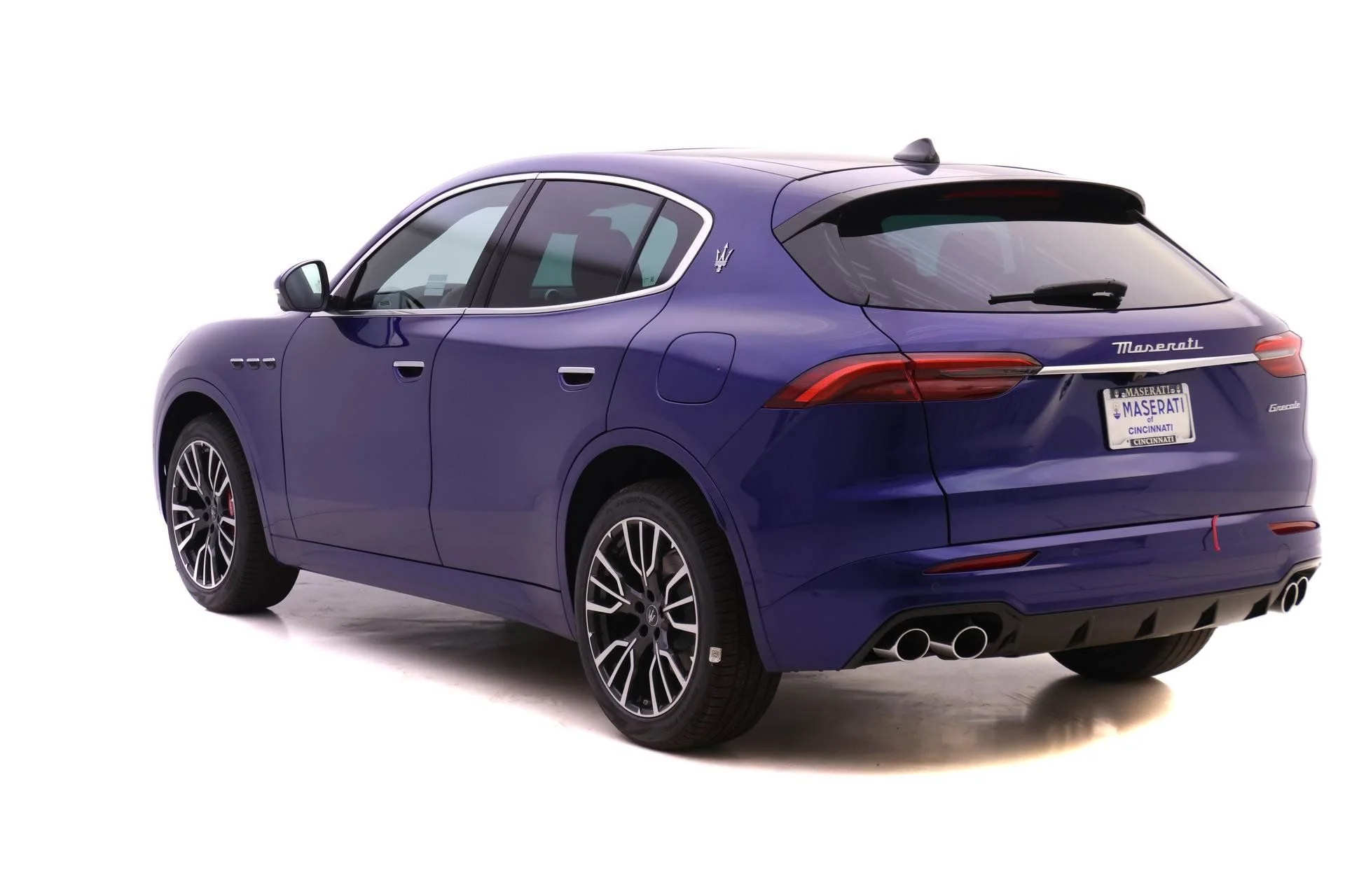 New 2025 Blue Maserati Base image 5