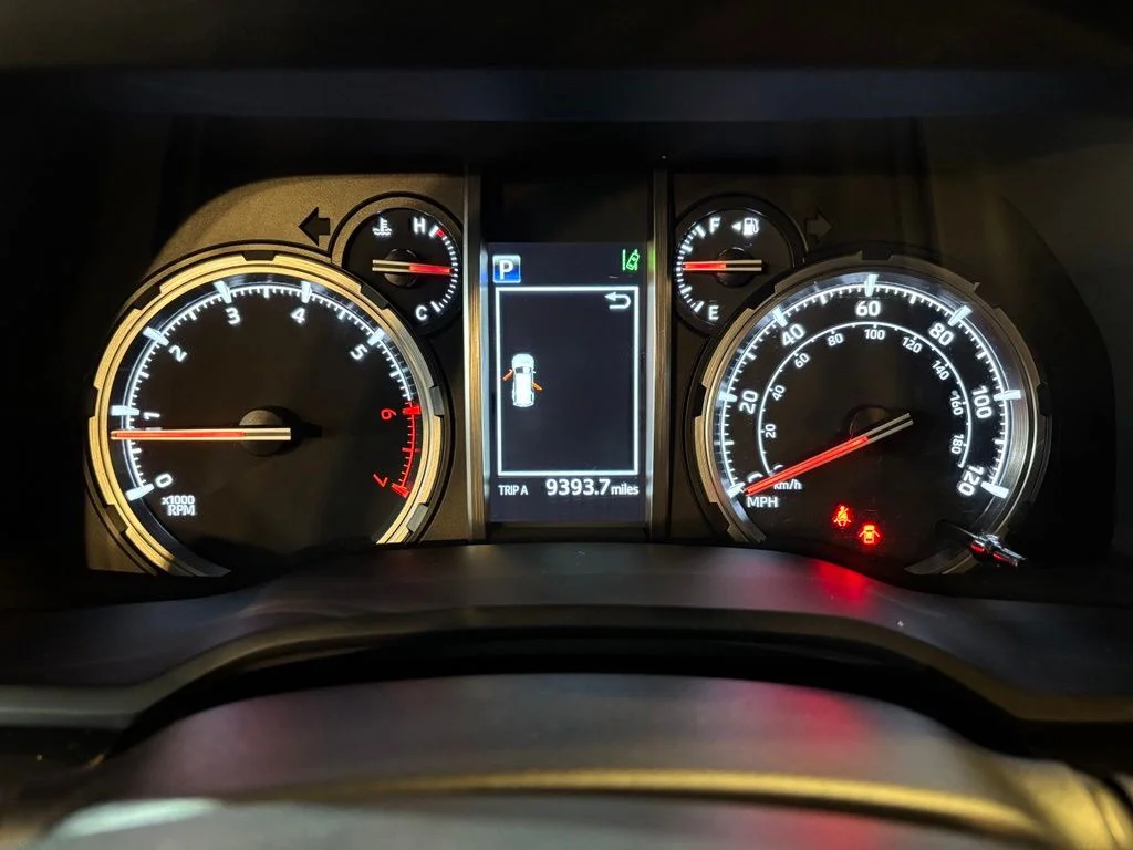 Used 2020 Midnight Black Metallic Toyota Venture image 14