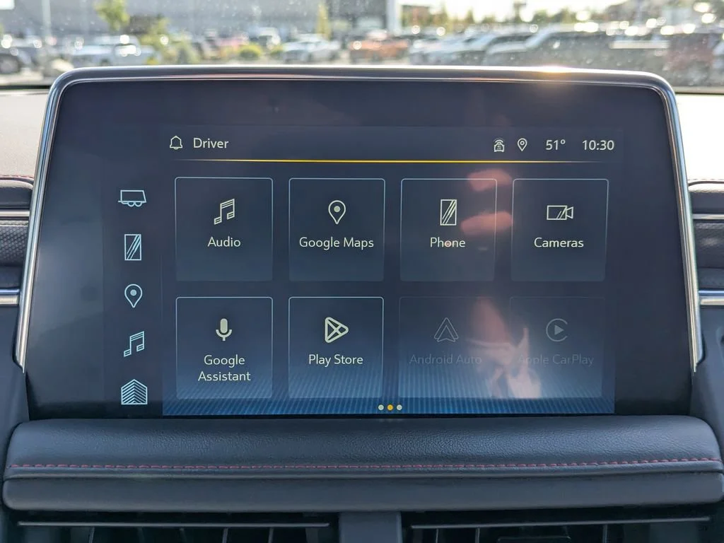 2023 Chevrolet Suburban RST - Photo 22