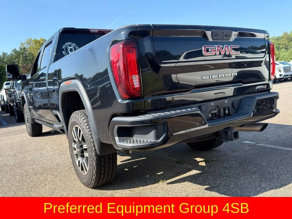 Used 2022 ONYX BLACK GMC AT4 image 3