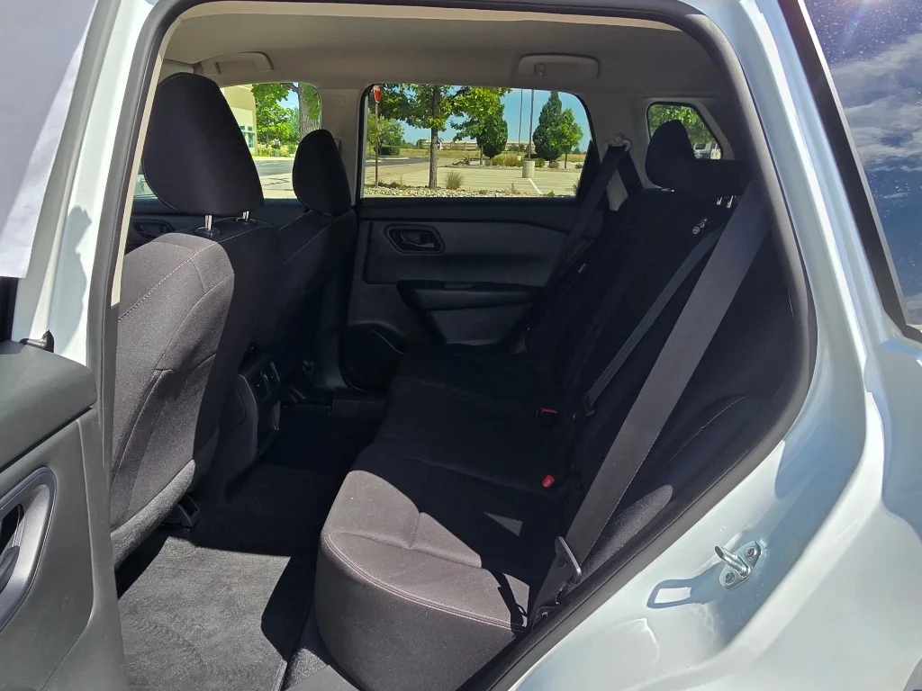 Used 2024 Everest White Pearl Nissan S image 15