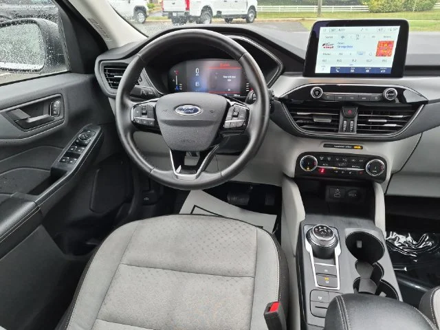 Used 2024 White Ford Active image 30