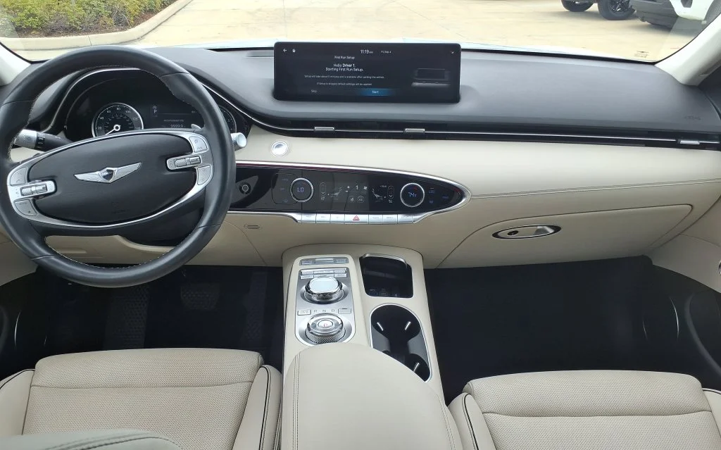 Used 2024 White Genesis 2.5T image 20