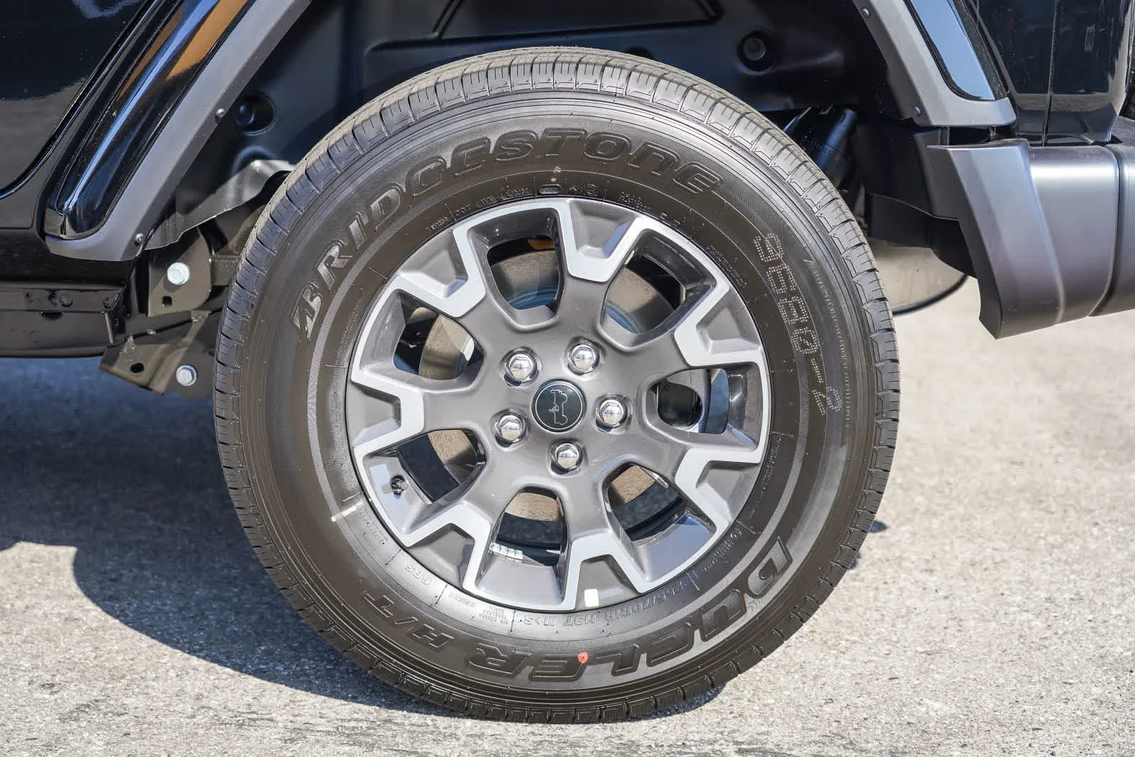 2025 Jeep Wrangler 4-Door Sahara - Photo 11