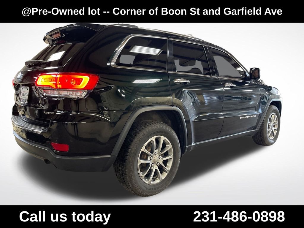 Used 2015 Green Jeep Limited image 5