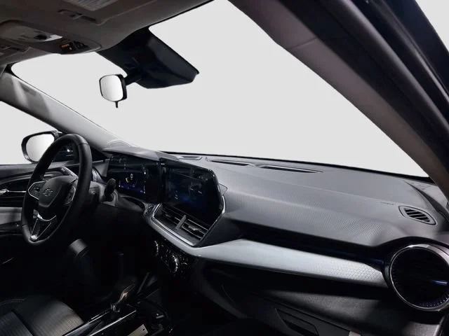 2026 Chevrolet Trax LT - Photo 25