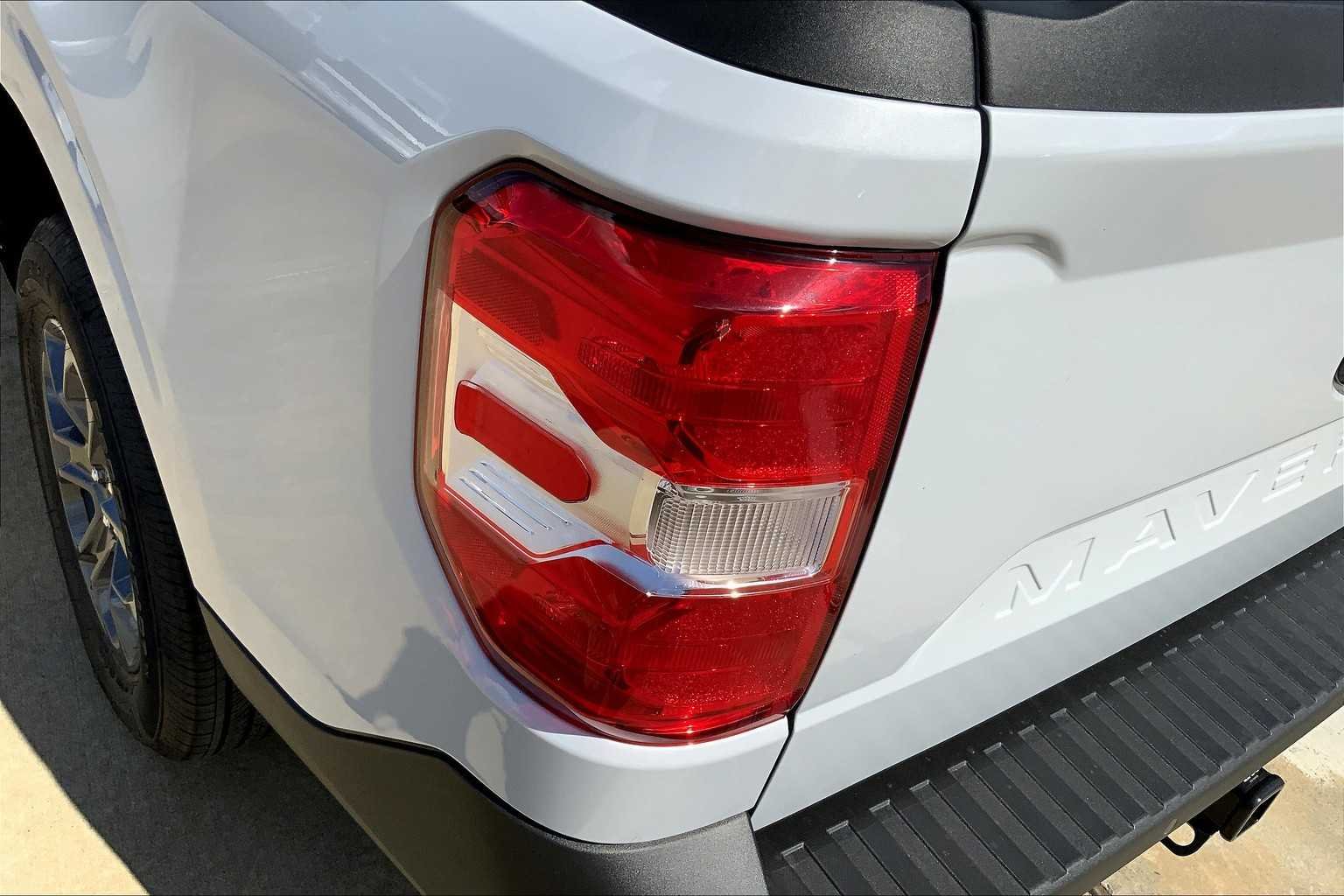2025 Ford Maverick XLT - Photo 14