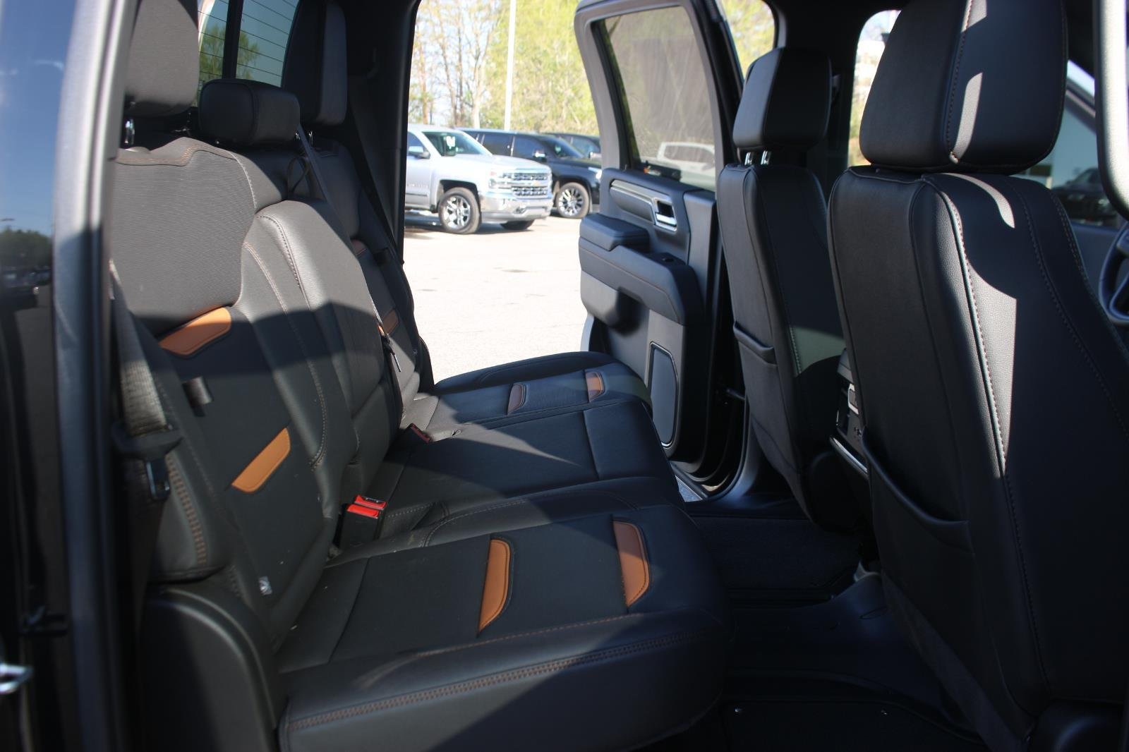 Used 2025 Onyx Black GMC AT4 image 36
