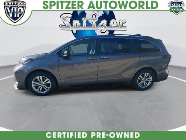 Used 2022  Toyota XSE image 6